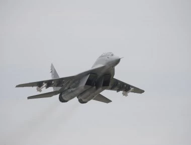 Η Σερβία μετέφερε τα μαχητικά της στα σύνορα με το Κόσοβο απέναντι από τις δυνάμεις της KFOR!